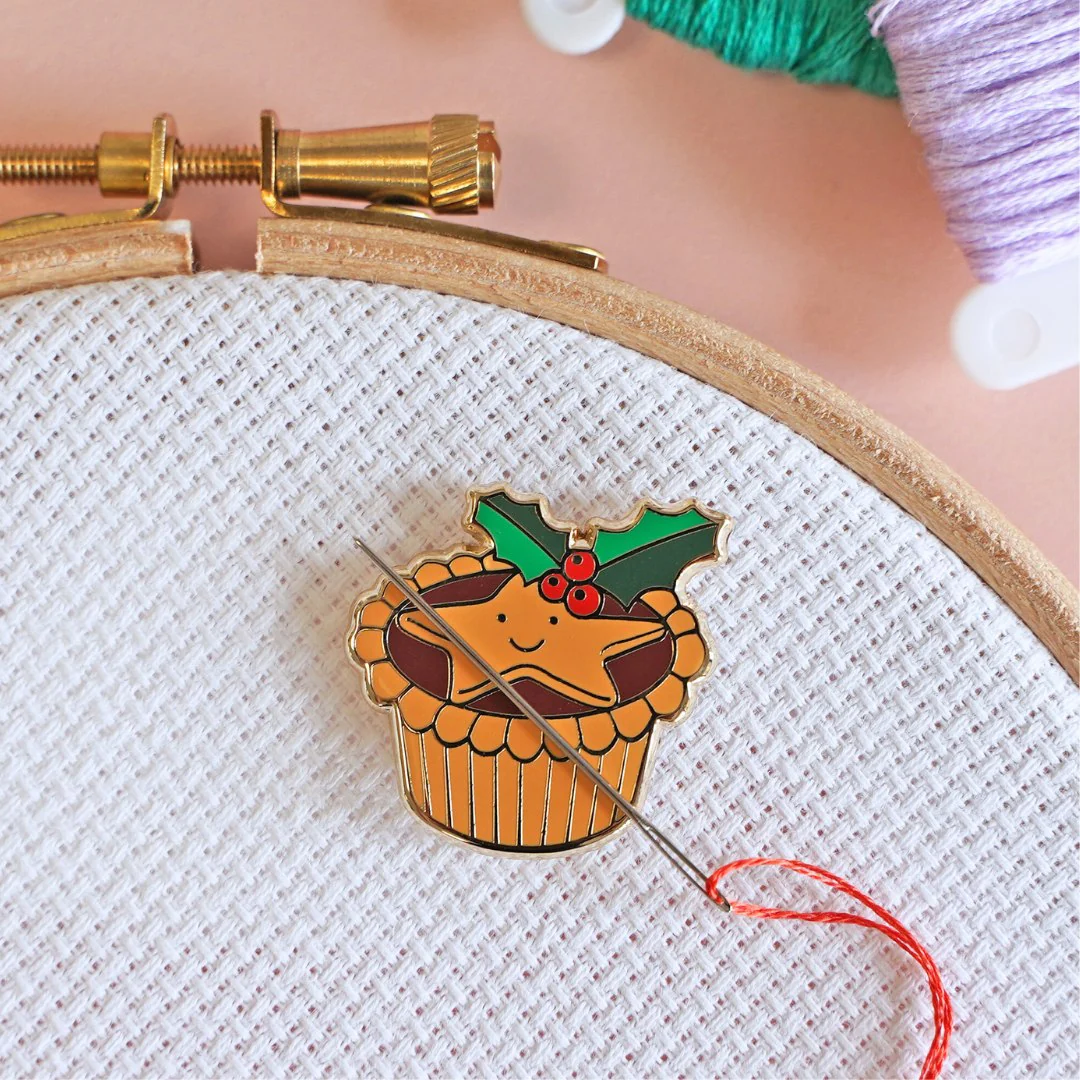 Holly Jolly Kitchen - Cross Stitch Kit - Image 4